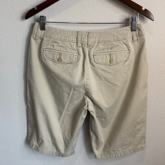 Liz Claiborne Tan Vintage Chino Bermuda Shorts 10" Inseam Size 4 - Picture 2 of 4